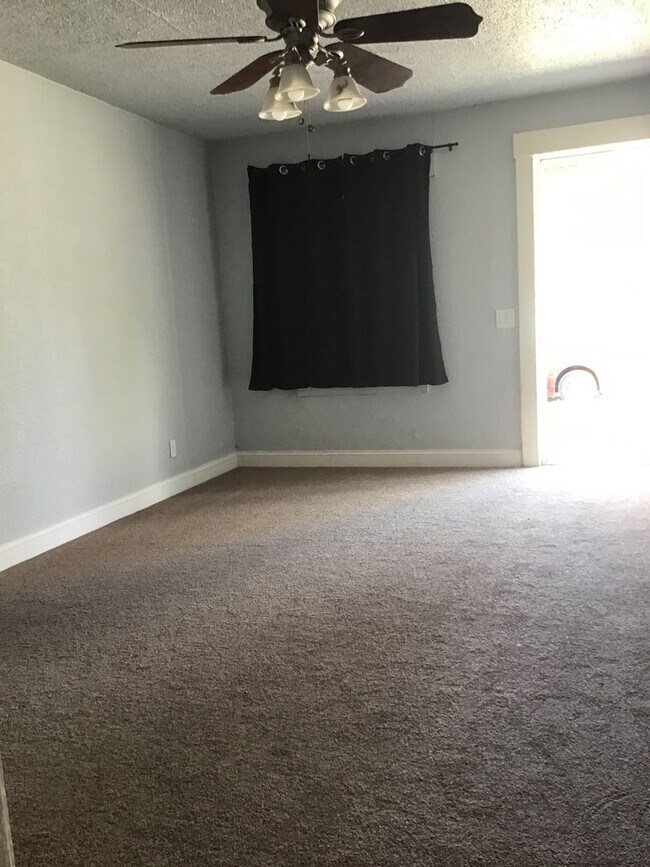 Building Photo - OL811/8171/2-Holmes, Kelsey