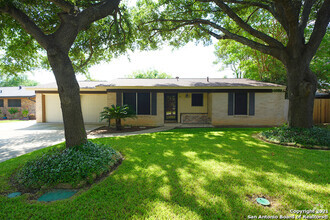 Building Photo - 9802 La Rue St