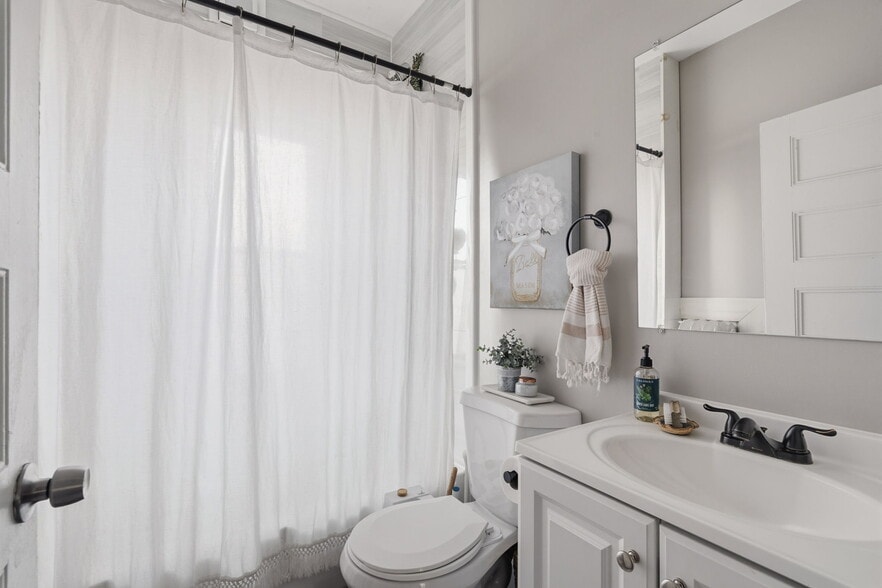 Building Photo - 186 Arnoldale Rd