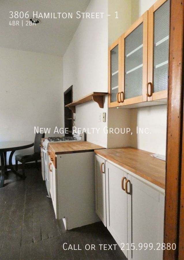 Building Photo - Bi-level apartment available in Powelton V...