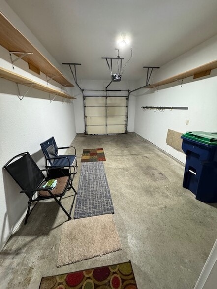 Attached Garage - 1815 Woodland Way