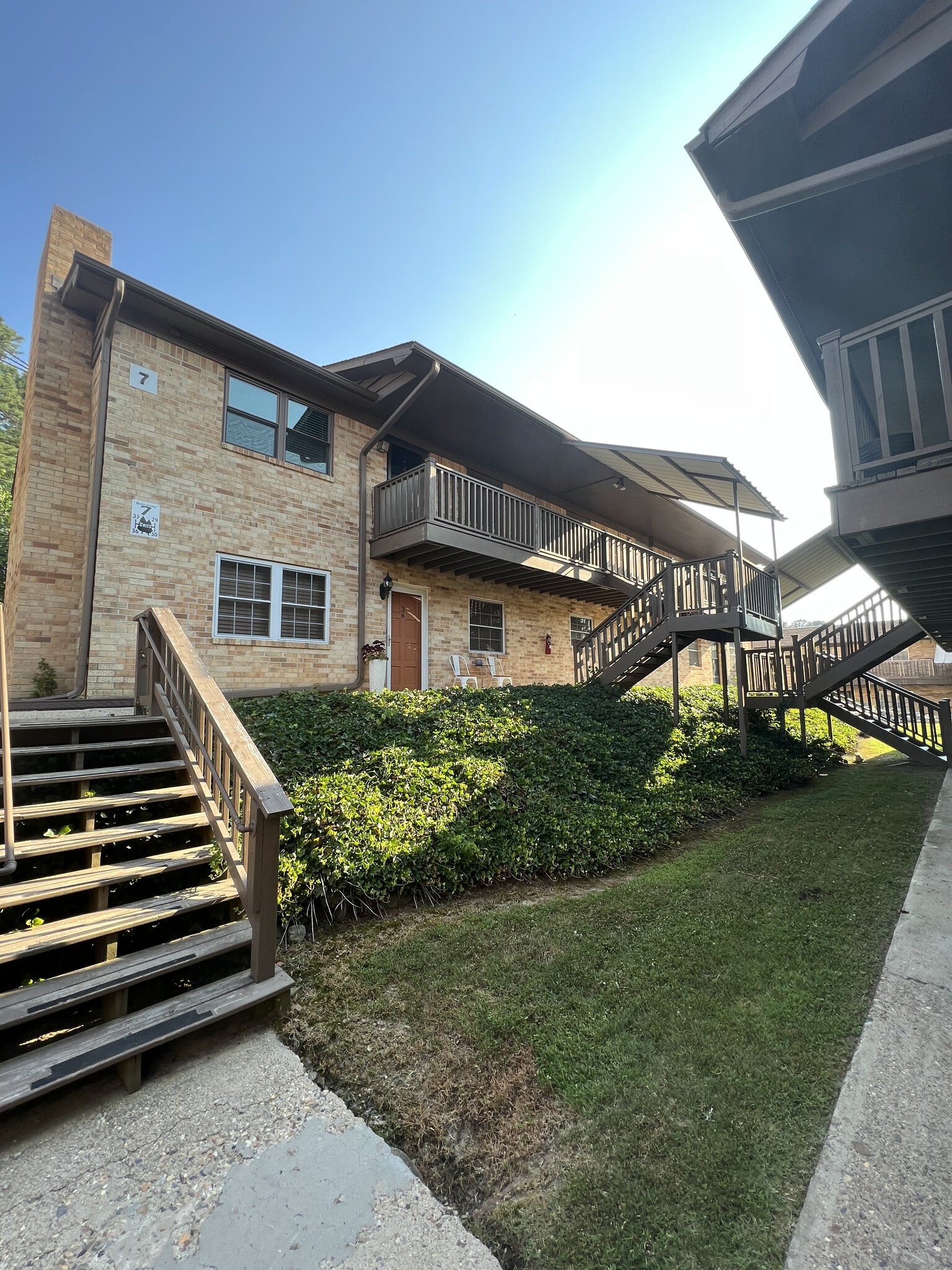 Building Photo - 125 Carl Dr