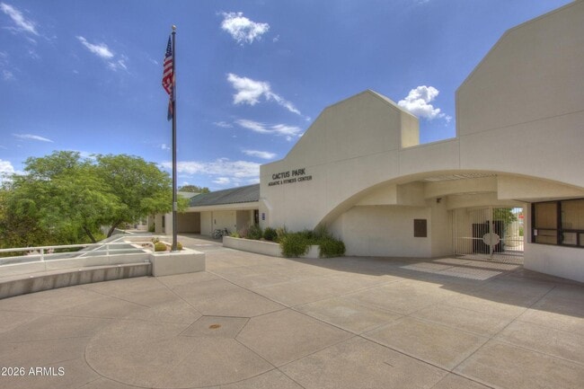 Building Photo - 12624 N 73rd Pl