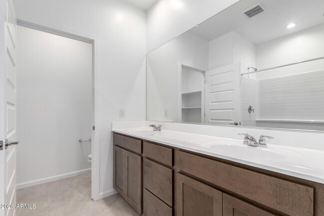 Building Photo - 9836 W Catalina Dr