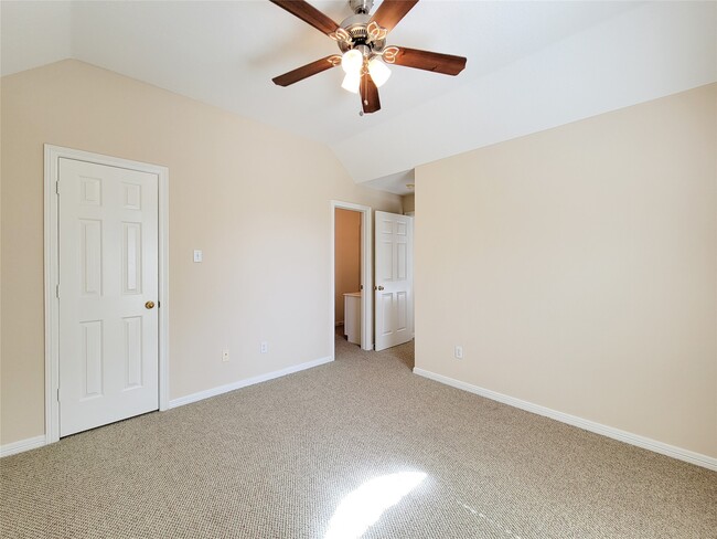 Building Photo - 3011 Taylorcrest Dr