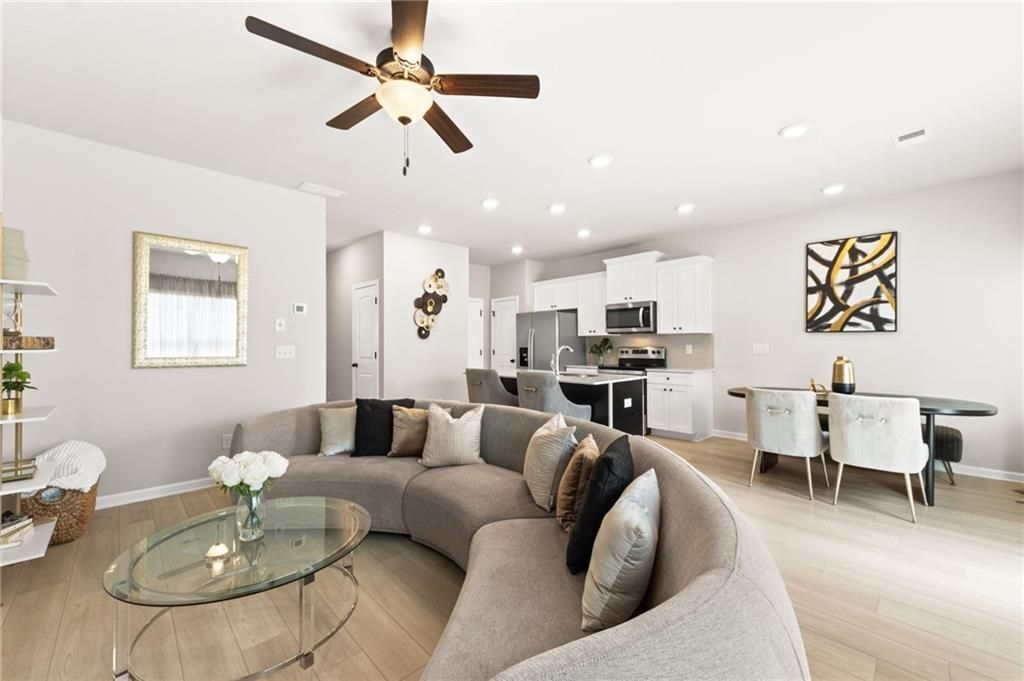 Building Photo - 2538 Polaris Way SW