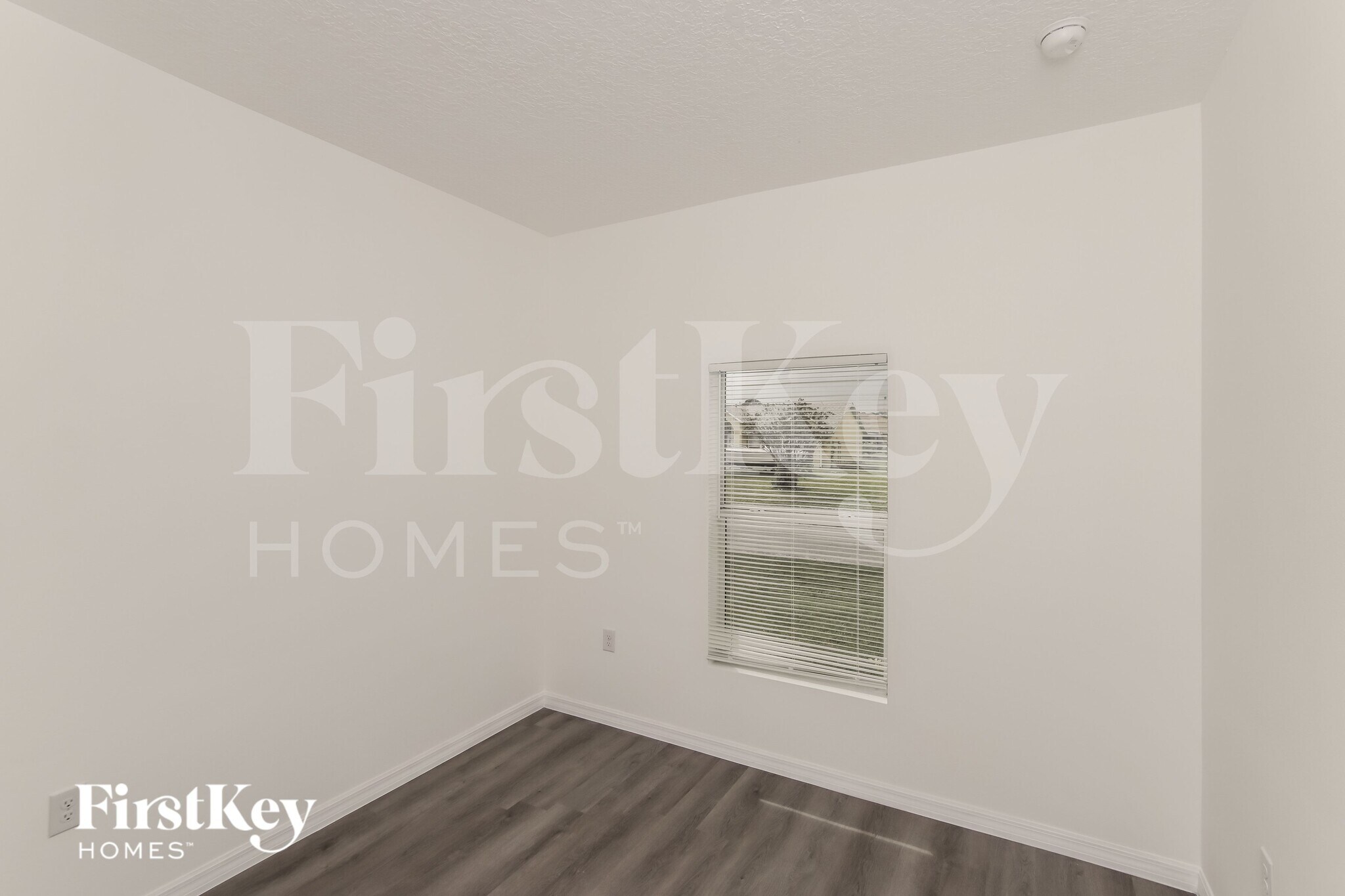 Building Photo - 1021 Locust Ave