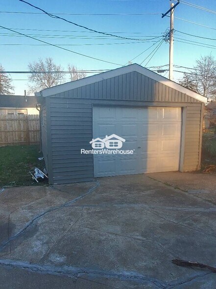 Building Photo - 10336 Durness Dr