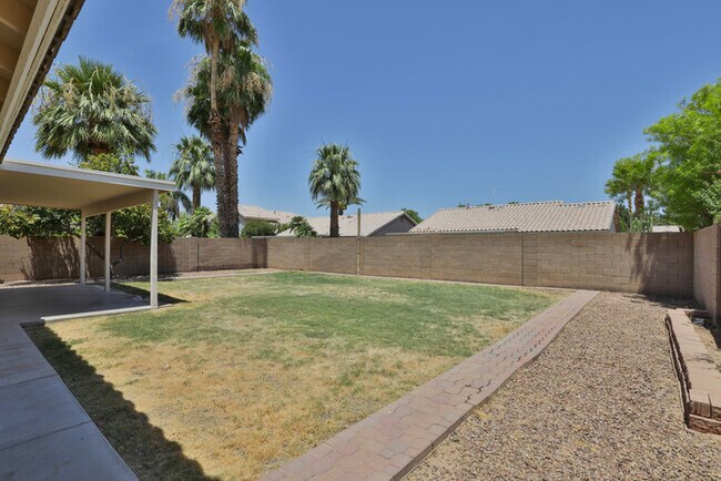 Building Photo - Clemente Ranch 4 bedroom