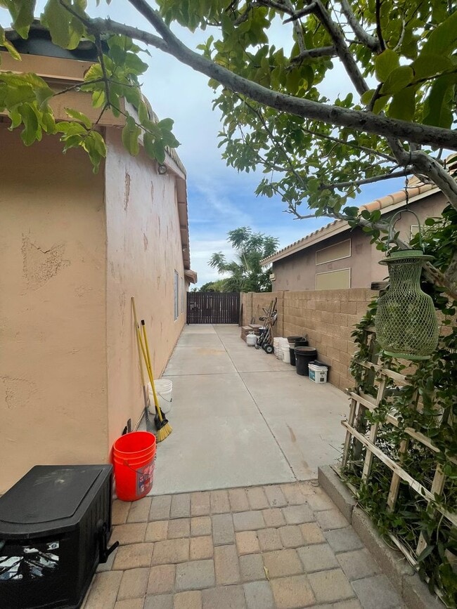 Building Photo - 3537 N 64th St