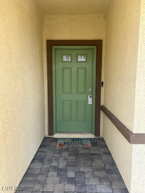 Building Photo - 336 Larksong Ave