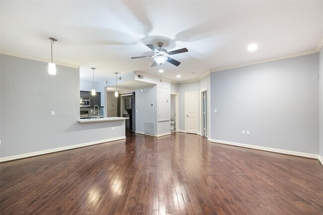 Building Photo - 3501 Chenevert St