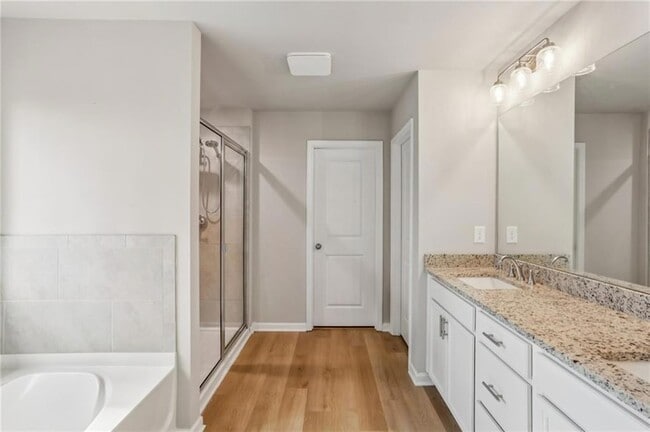 Building Photo - 2099 Easterwood Ct.