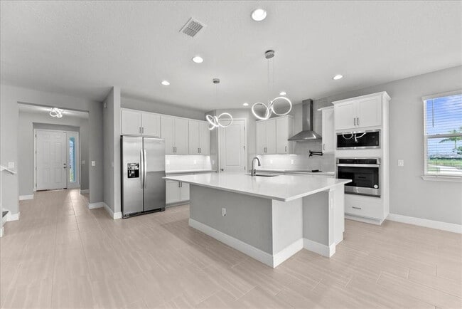 Building Photo - 19105 Planetree St