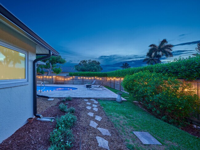 Building Photo - 1267 Summerwood Cir