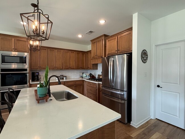 Building Photo - 176 Forsyth Ln