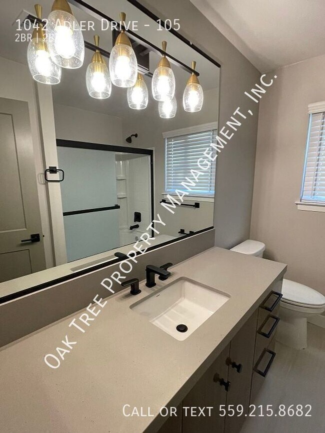 Building Photo - 1042 Adler Dr