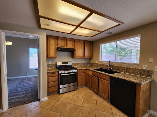 Building Photo - 6703 Dominion Ct