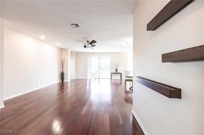 Building Photo - 9282 Palm Island Cir