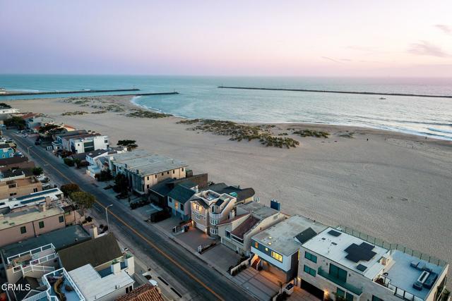 Building Photo - 3373 Ocean Dr