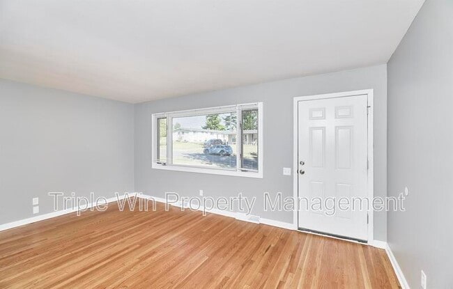 Building Photo - 2770 Dove Dr
