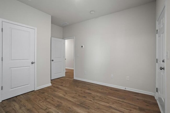 Building Photo - 123 Matson Run SW