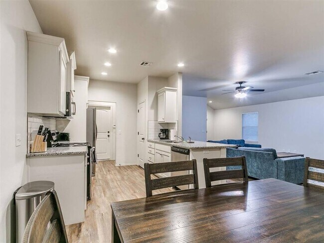 Building Photo - 436 Chalk Hill Ct