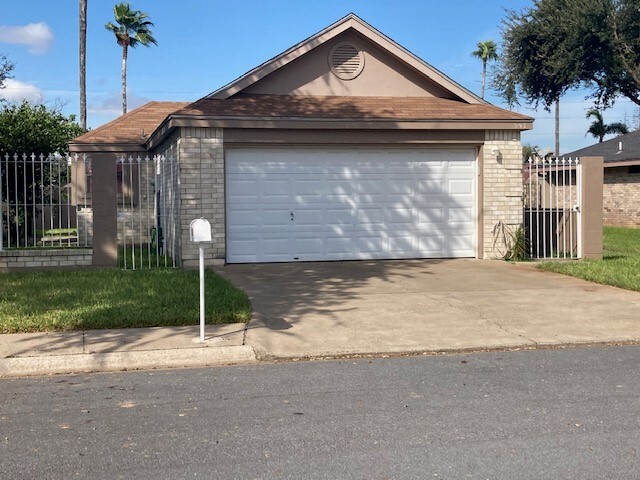 Primary Photo - 309 N 35th Ln