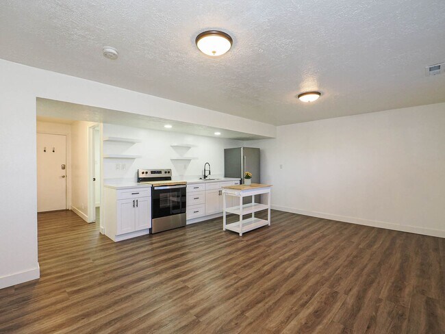 Building Photo - RES_CLOWARD_521