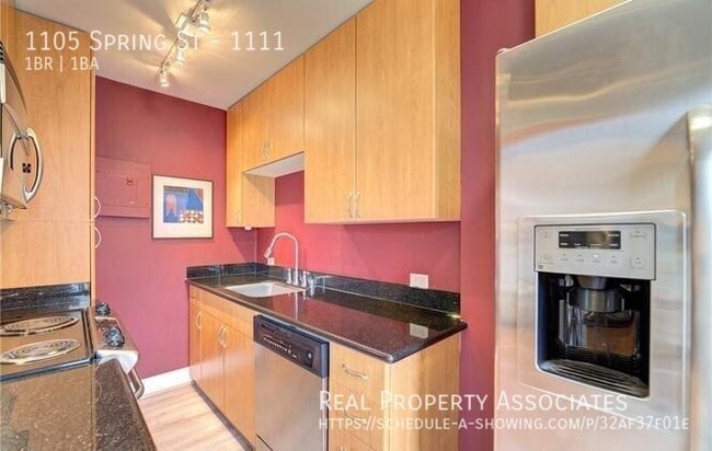 Building Photo - 1105 Spring St