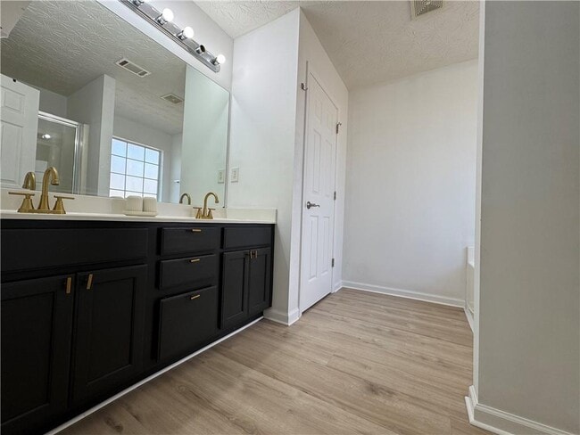 Building Photo - 3720 Crescent Walk Ln NE