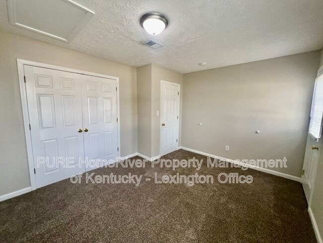 Building Photo - 126 Grinder Ct