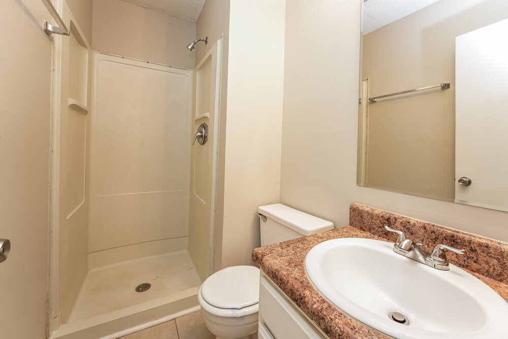 Building Photo - 6198 Creekford Dr