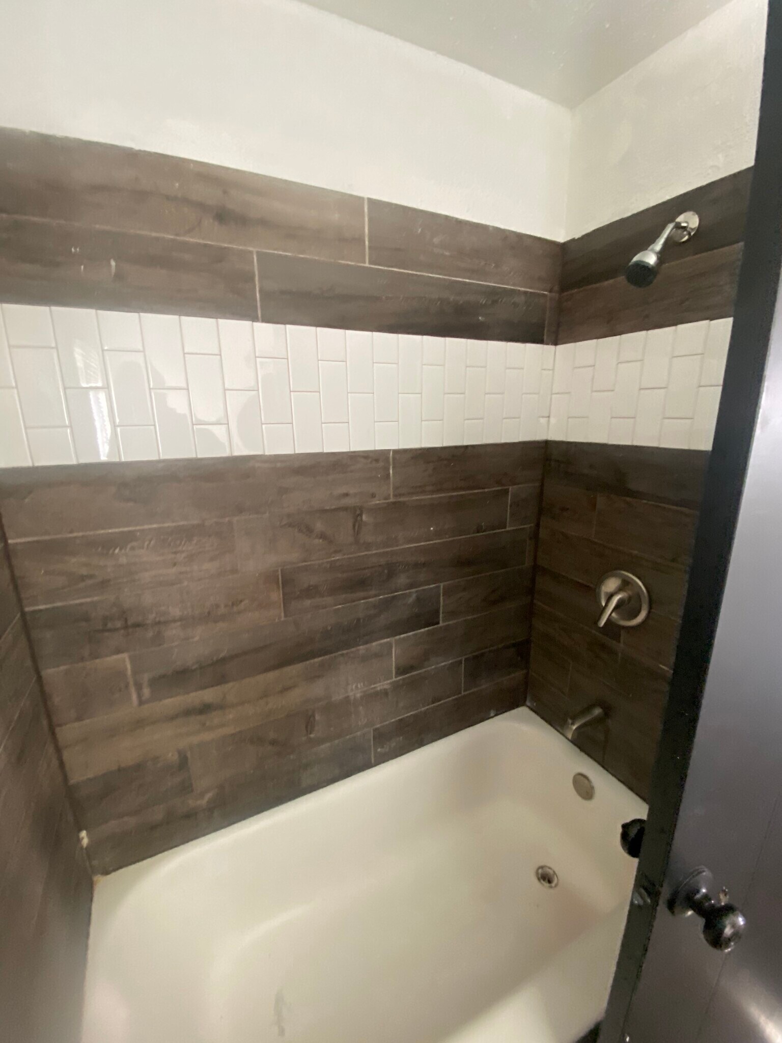 Building Photo - 5433 Beacon Ave