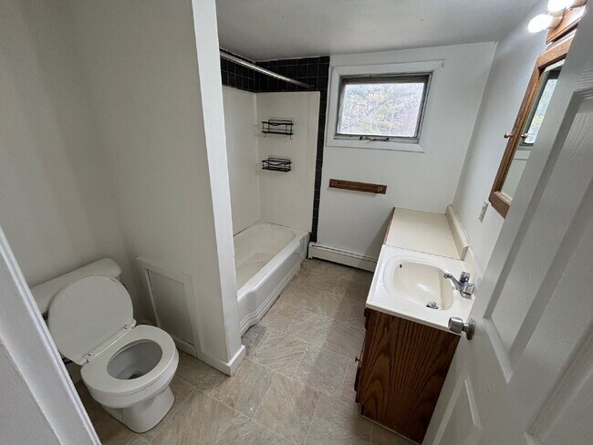 Building Photo - Freshly Updated 2BR Apartment – Heat Included | Sanford, ME