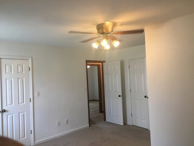 Building Photo - **Beautiful Ranch Home in Etheridge Manor**