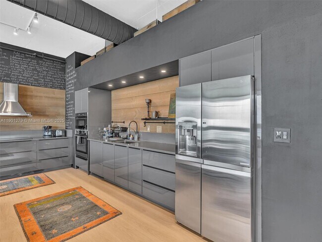 Building Photo - 7934 West Dr