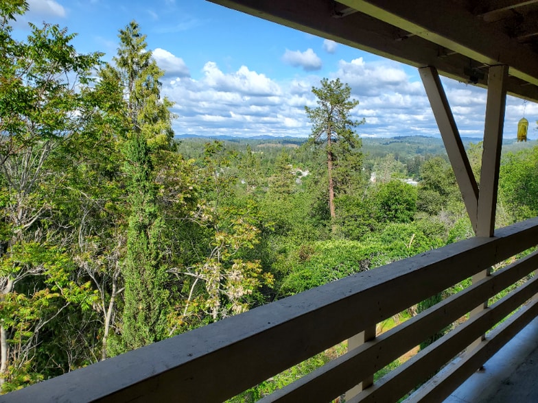 Building Photo - 3010 Traci Ct