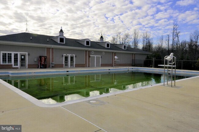Building Photo - 12902 Innisbrook Dr