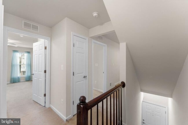 Building Photo - 24660 Caribou Square