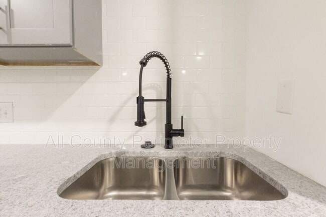 Building Photo - 243 Timber Creek Ln SW