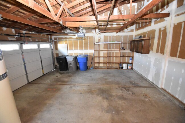 Building Photo - 67-67 Payne River Cir
