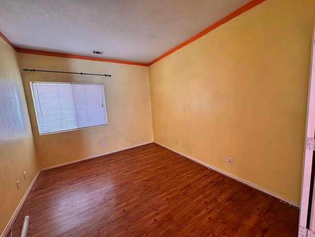 Building Photo - One Story Home For Rent