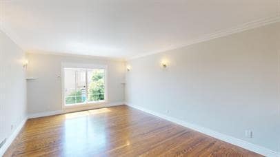 Building Photo - Beautiful 3 Bedroom 2 Bathroom Single Fami...