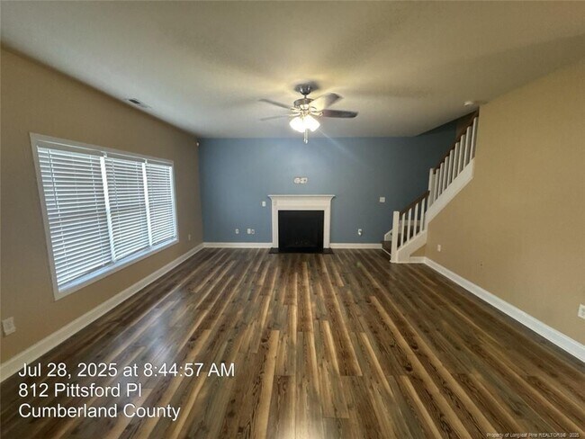 Building Photo - 812 Pittsford Pl