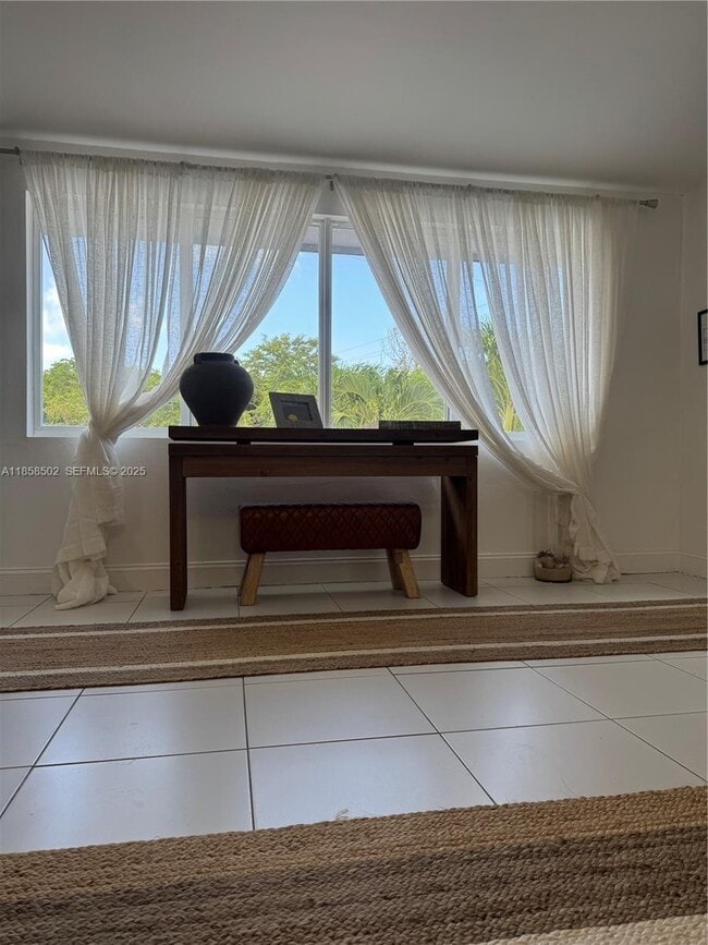 Building Photo - 1301 Grouper Dr