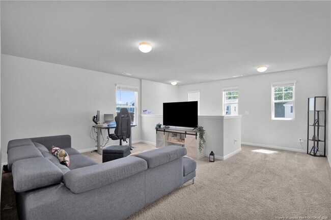 Building Photo - 156 Chinook Ln