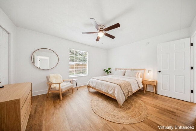 Building Photo - Beautifully Renovated 3BR/2BA Home with Fireplace, Fenced Yard & Garage in Timber Lake!