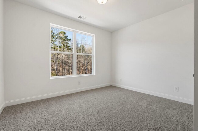 Building Photo - 634 Grove Glen Ct