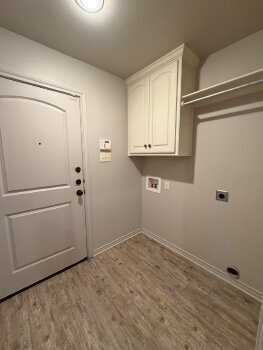 Building Photo - Move In Special - Half off the 1st month's rent with a 14 month lease